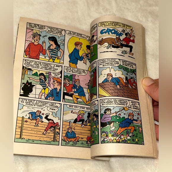 📚BOOK SALE 5 for $20📚 Archie Comic Book Laugh Magazine No. 150 July 1999 - Picture 5 of 11